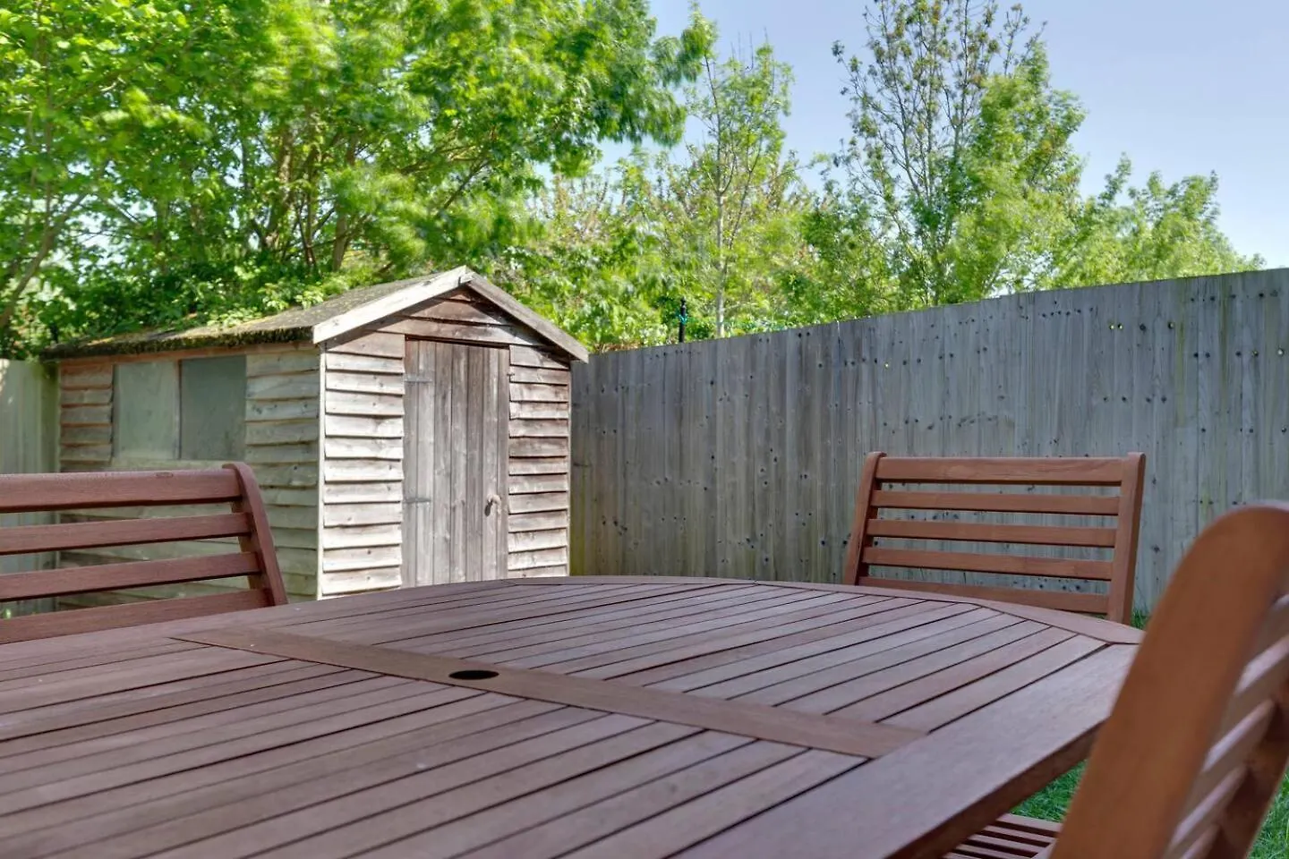 Modern And Spacious Townhouse With Free Parking Pass The Keys Cambridge Hébergement de vacances