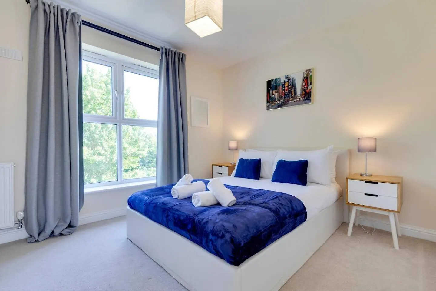 Modern And Spacious Townhouse With Free Parking Pass The Keys Cambridge Royaume-Uni