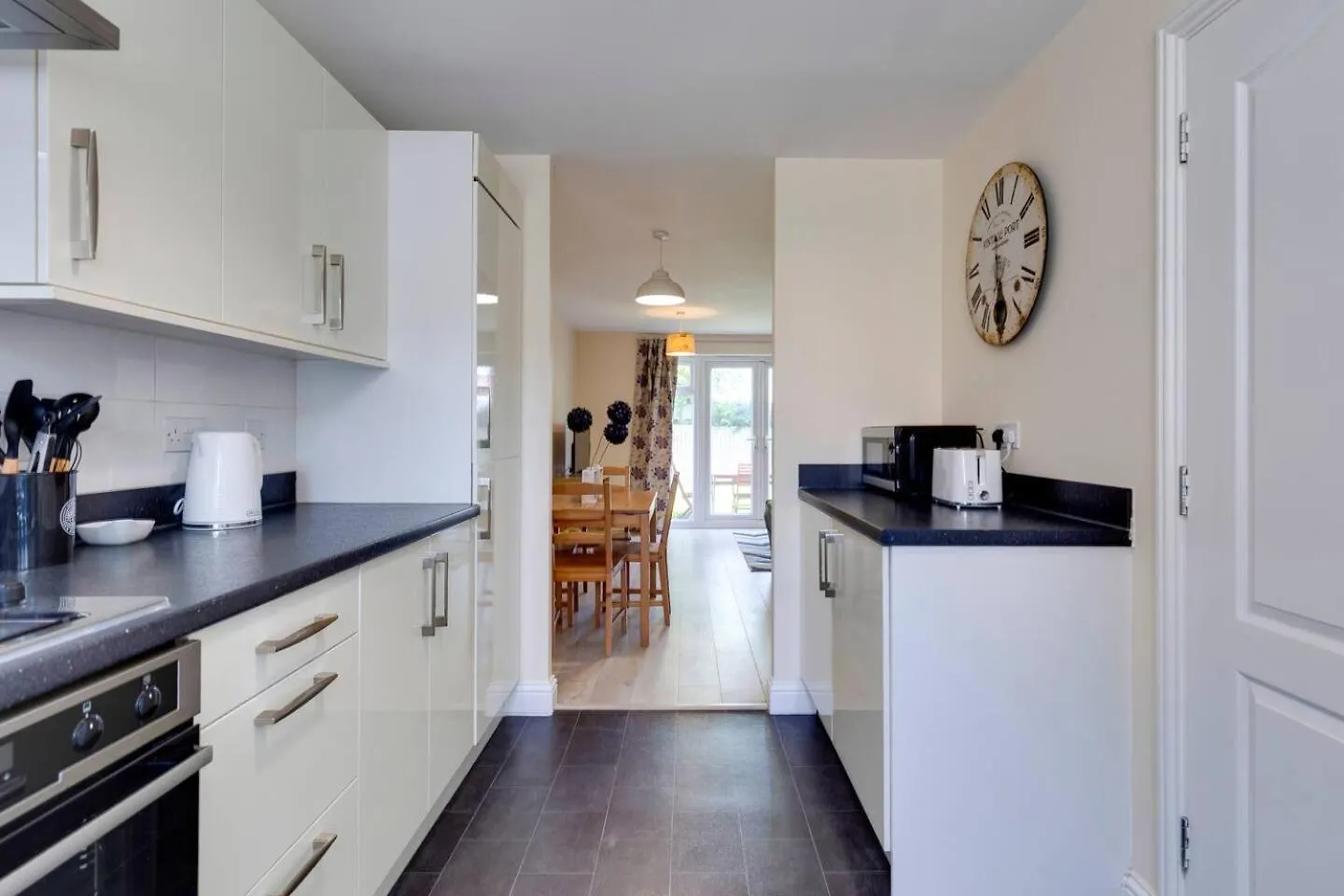 Hébergement de vacances Modern And Spacious Townhouse With Free Parking Pass The Keys Cambridge